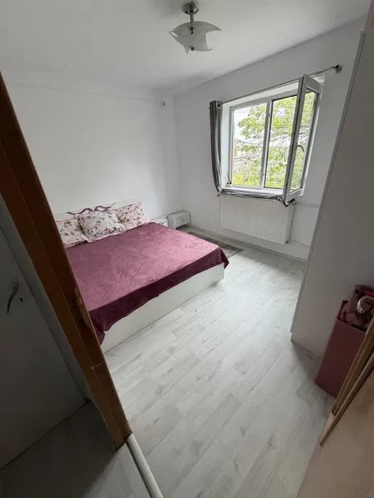Imagine 1/3: Vand sau schimb apartament cu 2 camere | Preț: 57.500 EUR | Locație: Sector 5, București Vand sau schimb apartament cu 2 camere - Sector 5, București - 57.500 EUR - imagine 1 din 3 - anunț second hand