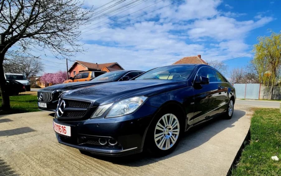 Imagine 1/8: Vand sau schimb Mercedes E 250 Coupe C207 W212 *Panoramic *Harman/Kardon | Mercedes-Benz E-Class | Preț: 6.600 EUR | Locație: Timișoara, Timiș Vand sau schimb Mercedes E 250 Coupe C207 W212 *Panoramic *Harman/Kardon - Mercedes-Benz - E-Class - anul 2011 - Timișoara, Timiș - 6.600 EUR - imagine 1 din 8 - mașină second hand